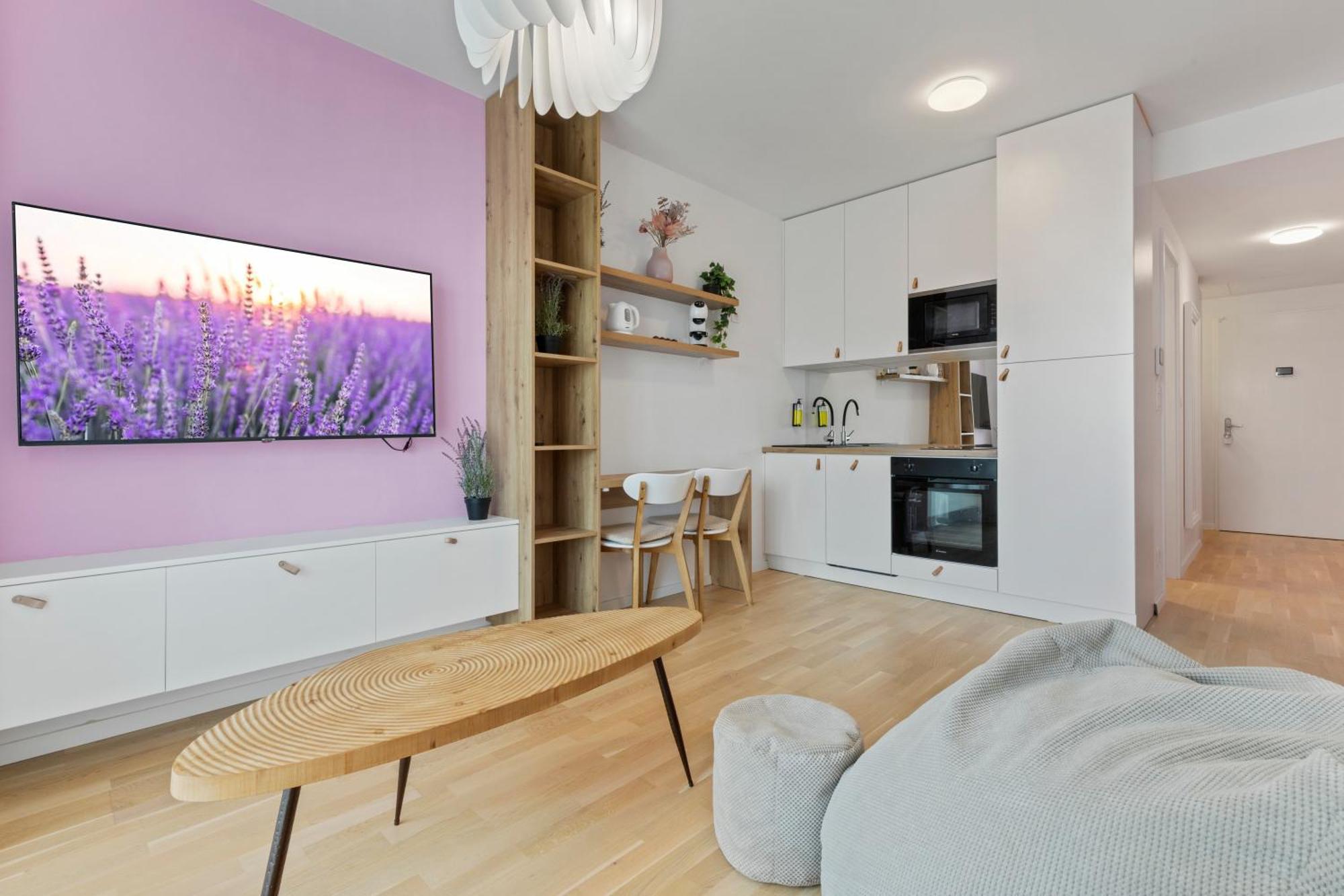 Appartamento Lam Lavender - Free Parking Bratislava Esterno foto